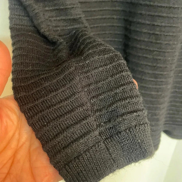 Tahar black tunic sweater size small - Picture 5 of 8